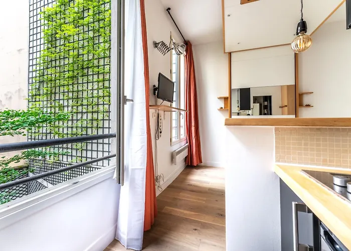 Matignon Cozy Flat * Paris