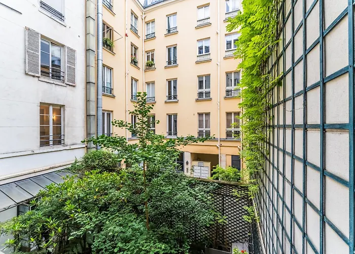 Matignon Cozy Flat Paris
